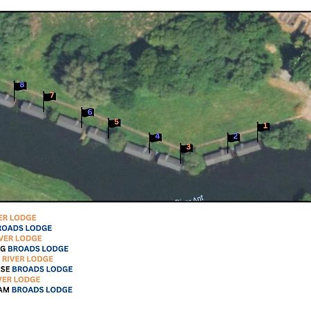 Hickling Broads Lodge Houseboat Сталъм Екстериор снимка