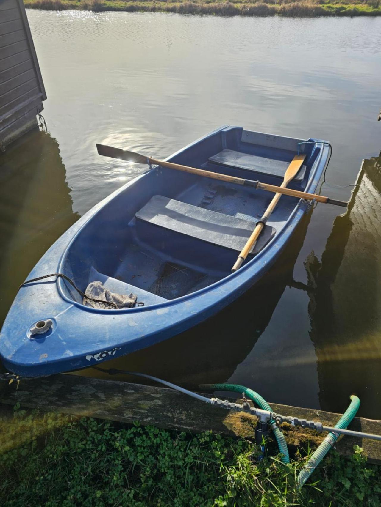 Hickling Broads Lodge Houseboat Сталъм Екстериор снимка